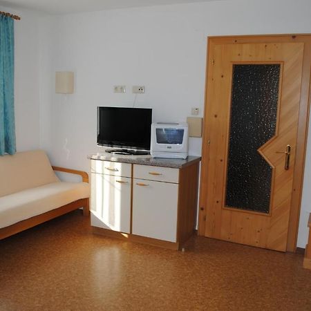 Apartment Maierhof Flirsch Bagian luar foto