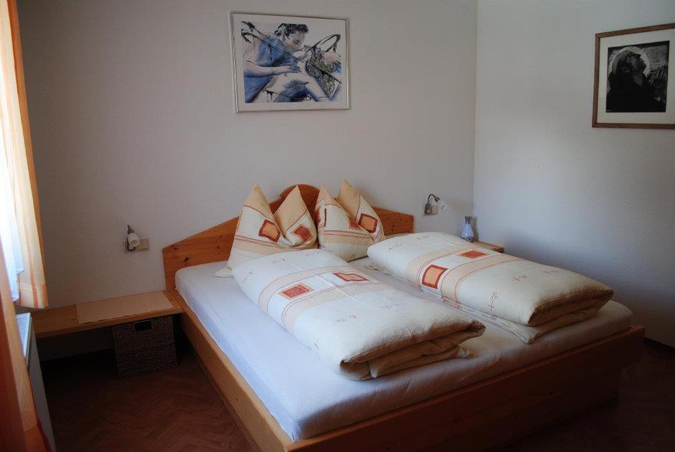 Apartment Maierhof Flirsch Ruang foto