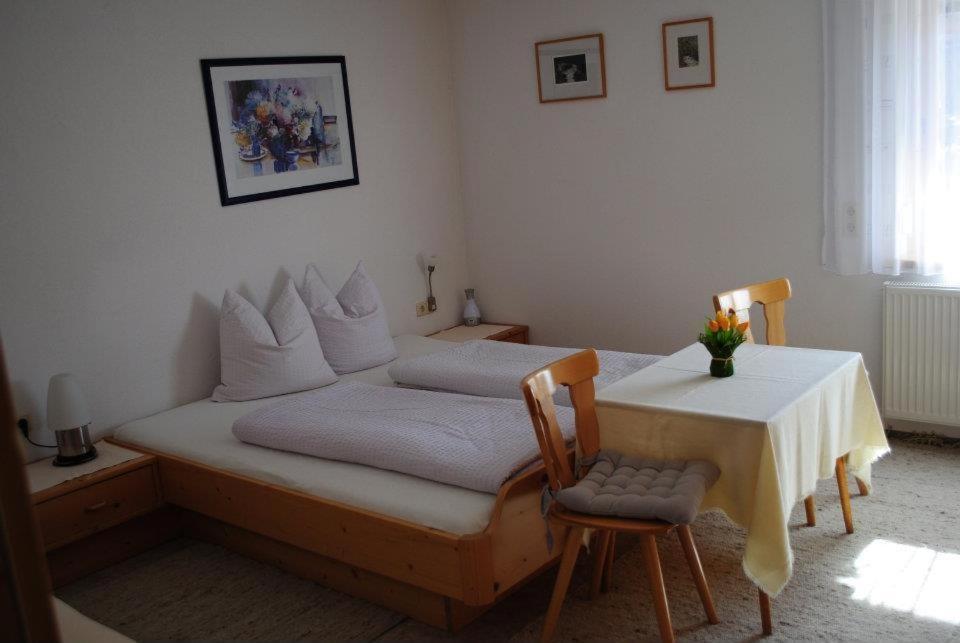 Apartment Maierhof Flirsch Ruang foto
